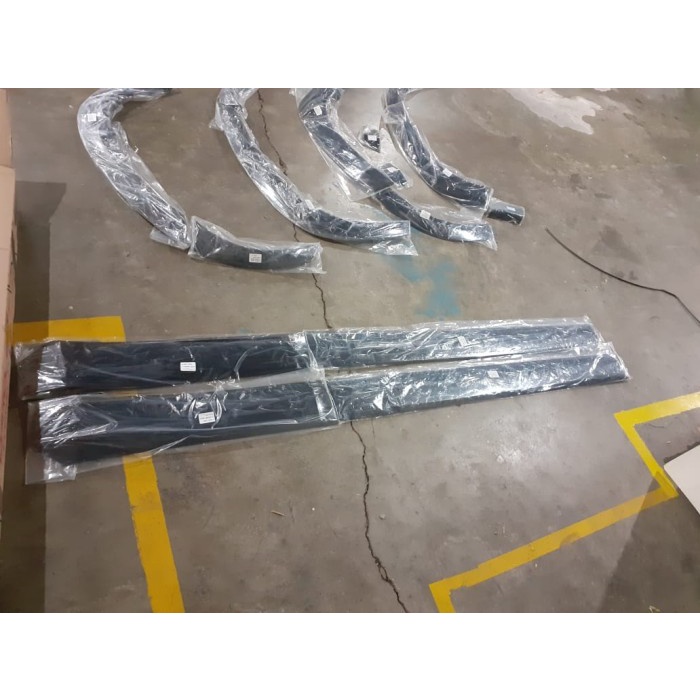 Jual Bumper Bemper Bamper Over Fender + Side Body Moulding All New