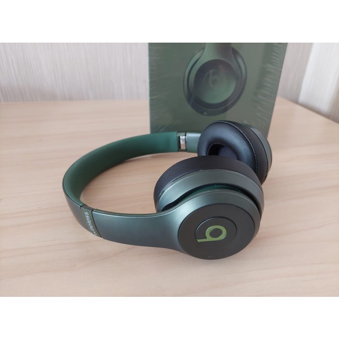 beats solo2 ハンターグリーン （BEATS BY DR. DRE 新カラー