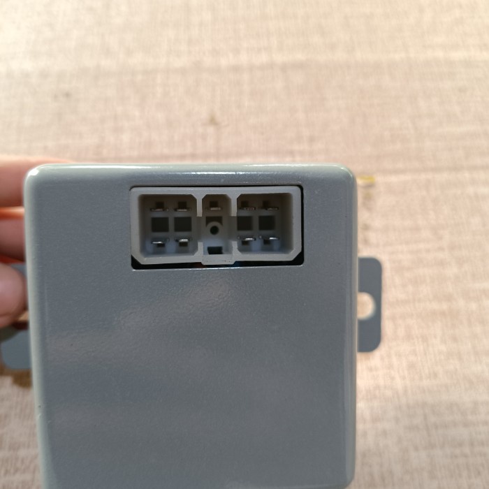 Jual relay pompa solar l300 diesel 12v ada 9 pin lilaajah1516 | Shopee ...