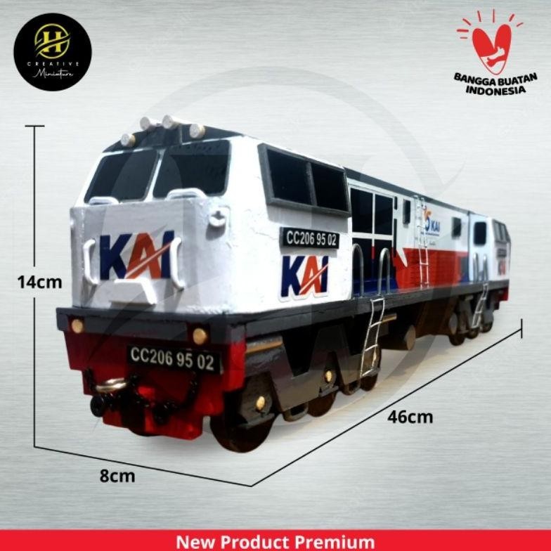 Jual Flase Sale Miniatur Kereta Api Kayu_Lokomotif Cc206 Livery 2014 ...