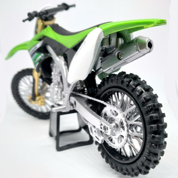 MODELLINO MOTOCROSS KAWASAKI KXF 450 CHAD REED SCALA 1:12 MODEL