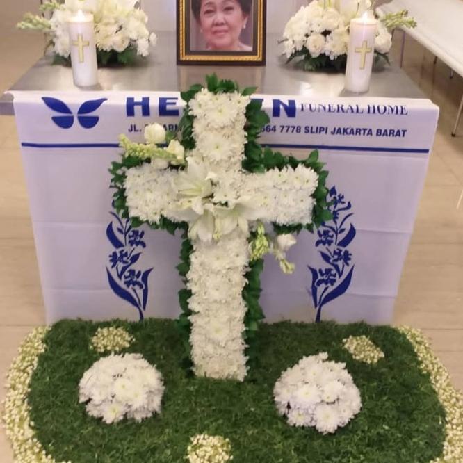 Jual Paket Bunga Duka Cita (2 Bunga Lilin + Salib + Taman Pandan Melati