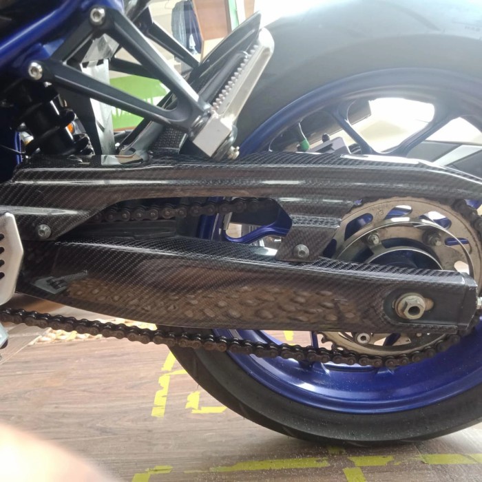 Jual [Baru] Cover Swing Arm Yamaha R25 Dan Mt25 Carbon Kevlar Terbaru ...