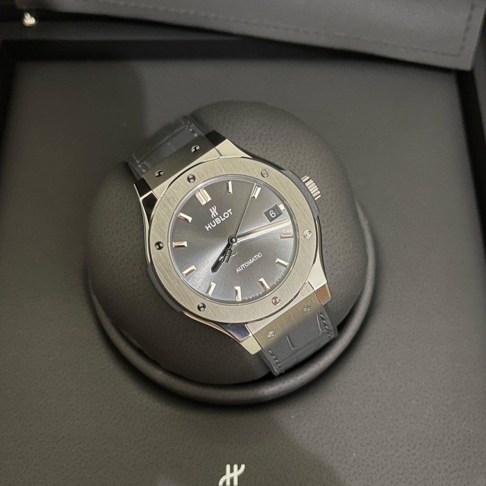 Harga jam tangan best sale hublot classic fusion original