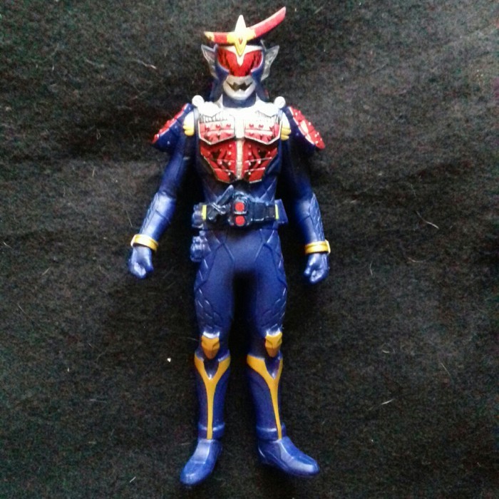 Bandai ALTA PROPORZIONE COLLEZIONE EX Kamen Rider 01, Action Figure In Capsula, Set Con Prismatic Vicker E Lama Motore