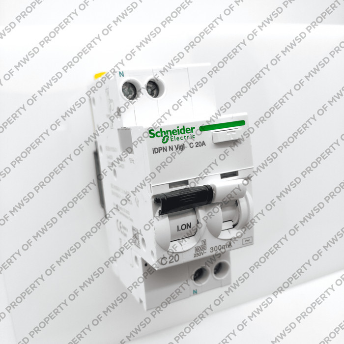 Jual SCHNEIDER RCBO IDPN VIGI ACTI 9 1P+N 20A 300MA A9D41620 | Shopee ...