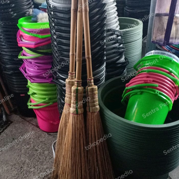 Jual Ready Stok Sapu Lidi Gagang Panjang Sapu Taman Gagang Bambu Shopee Indonesia