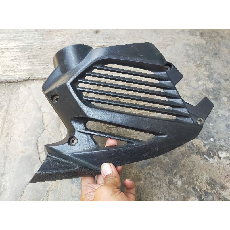 Jual Tutup Cover Radiator Yamaha Xeon GT 125 & Xeon RC 125 Eagle Eye ...