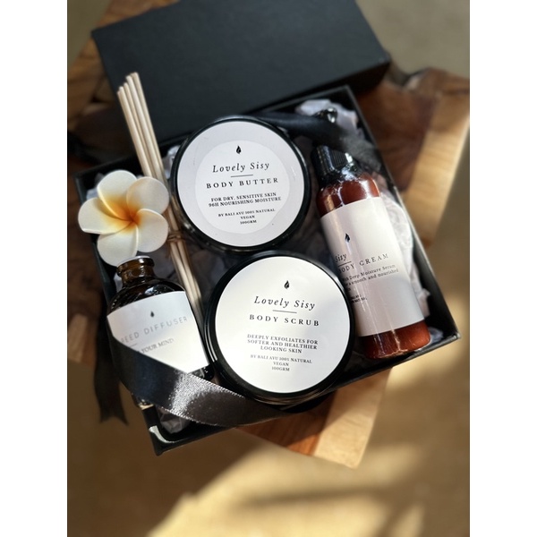 Souvenir Hampers Gift Set Aromaterapi Spa Package Bali Ayu