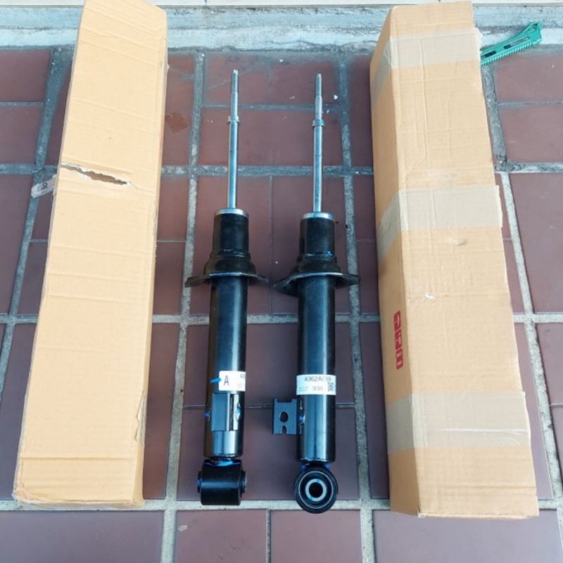 Jual Shock Breaker Depan Asli Mitsubishi All New Triton Tipe Exceed ...