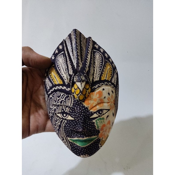 Jual topeng batik kayu merak kecil hiasan rumah | Shopee Indonesia