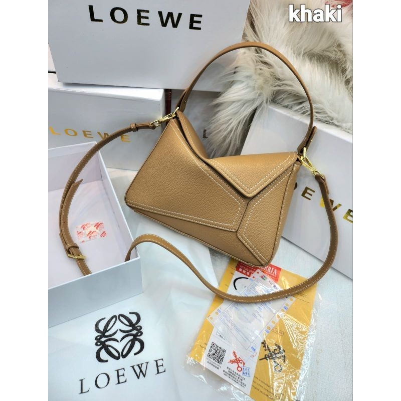 Loewe puzzle bag on sale harga