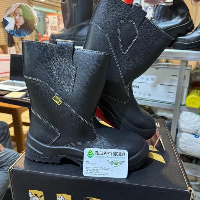 Jual Sepatu Safety Ranger Raksasha Black 100% Original Blackenatural ...