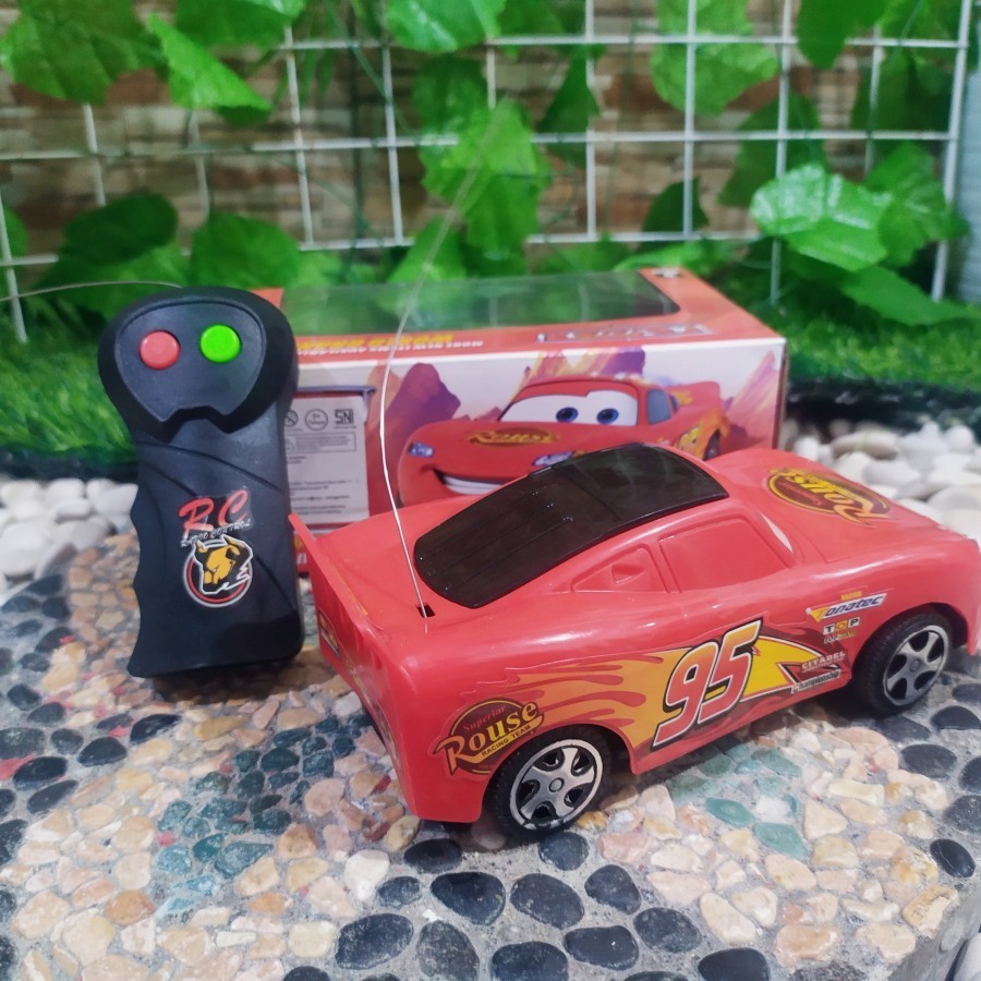 Mobil remot mcqueen online