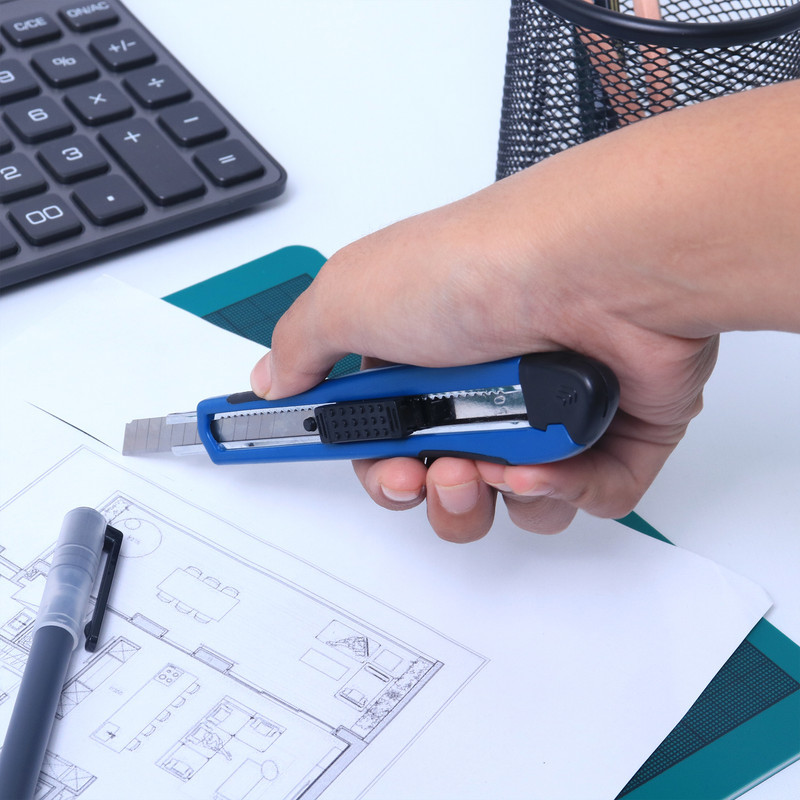 Bantex Cutter Pemotong Kertas Pisau Baja SK5 AutoLock Ukuran Kecil BD5101 (5)