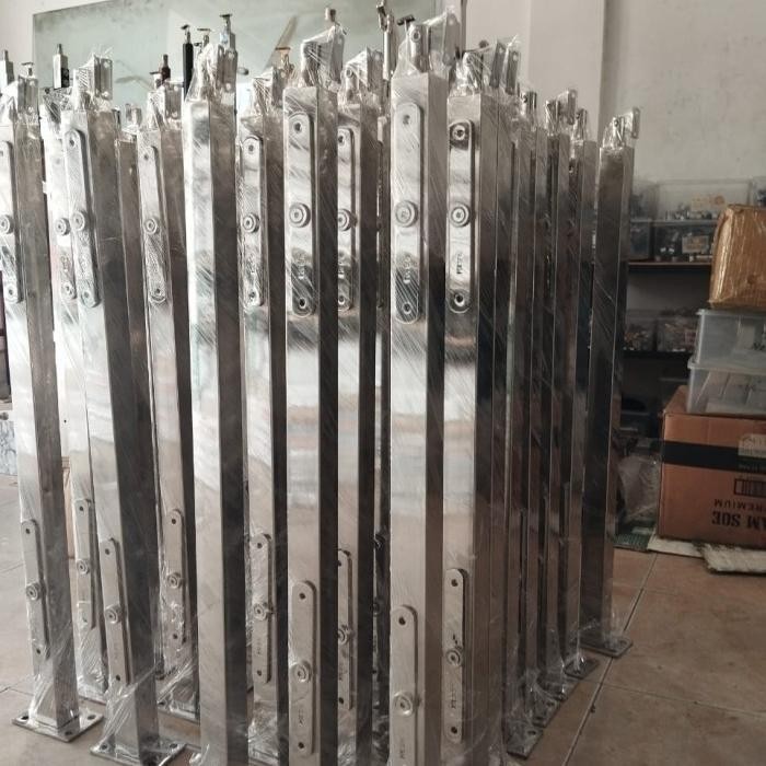 Jual Tiang Hollow Railing Tangga Stainless Original Dan Terpercaya ...