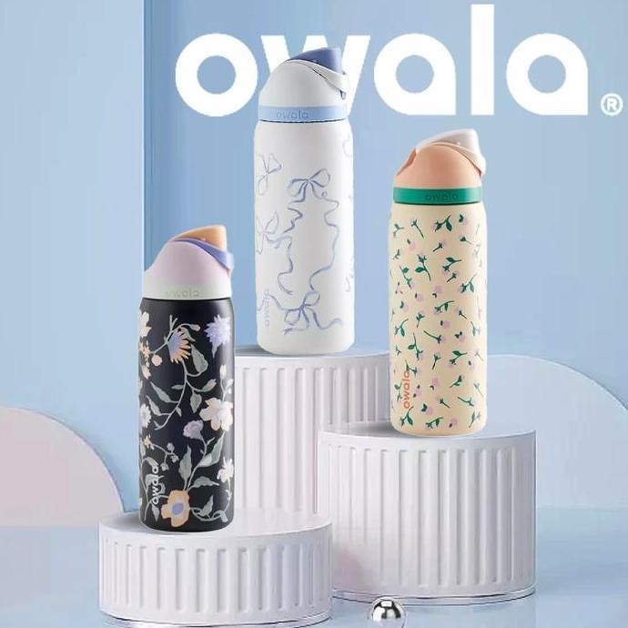 thumbnail interactive-video image 1 of Owala Freesip 32oz Color Drop Fan Vote Cloud 9 Water Bottle – 32 Oz – Fast Shipping 1 of 4