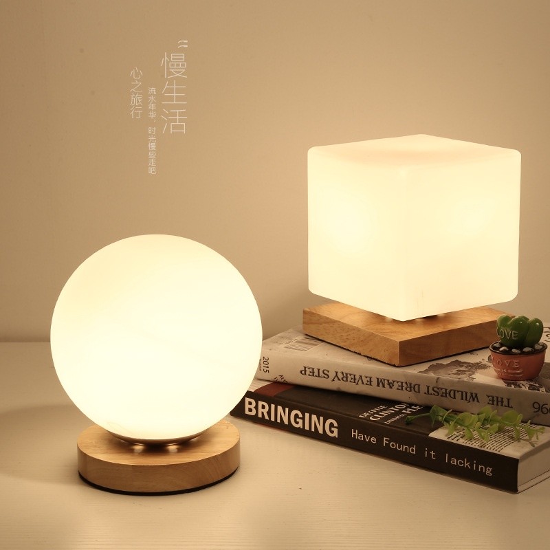 Jual Lampu Meja Kecil Kaca Romantis Sederhana Kayu Solid Lampu Samping ...