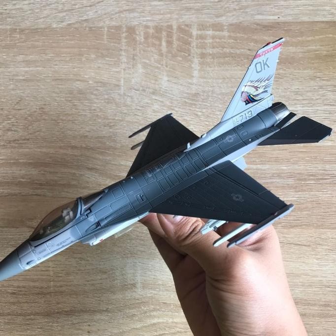 Jual Loose Lockhead F-16C Fightning Falcon - Dragon Wings | Shopee ...