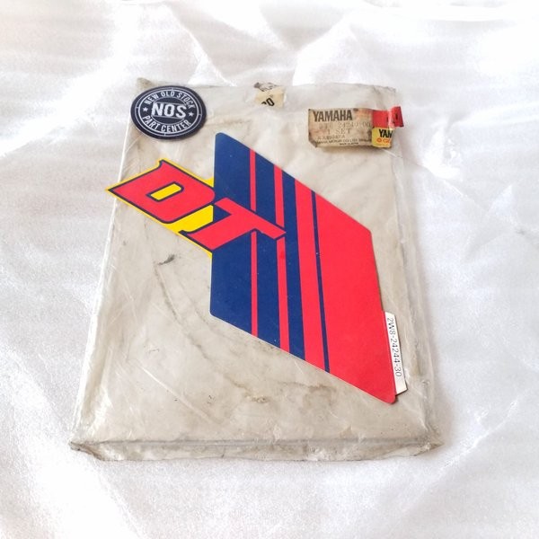 Jual Striping Sticker Stiker Lis List Tangki Tengki Yamaha Dt100 Dt 100 ...