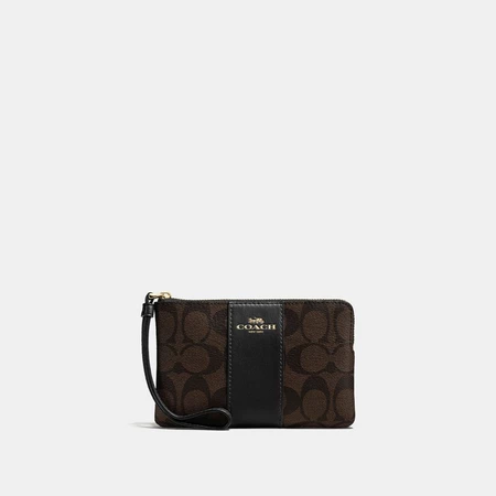 Coach Corner Zip