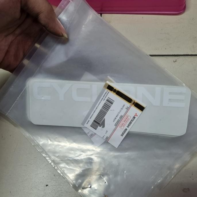 Jual Sticker Cyclone Asli Mitsubishi L300 Kualitas | Shopee Indonesia