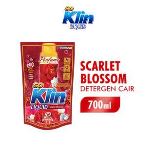 Soklin Deterjen Cair Perfume Merah Scarlet Blossom Pouch 700 ml