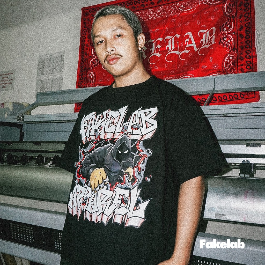 Jual Fakelab Boxy Knuckle Black White Tshirt / Ts Hitam Putih / Kaos ...