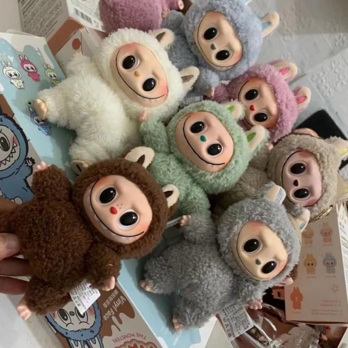 Jual BONEKA LABUBU PREMIUM STANDING VER 1 SAR | Shopee Indonesia