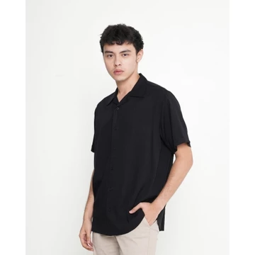 Erigo Short Shirt Jazlyn Black Kemeja Lengan Pendek Rayon Unisex
