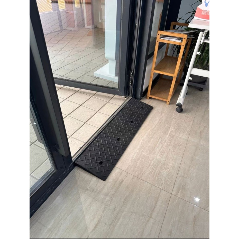 Jual Hot Sale! Curb Ramp Pvc Ramp - Ramp Dari Bahan PlastikTebal3Cm ...