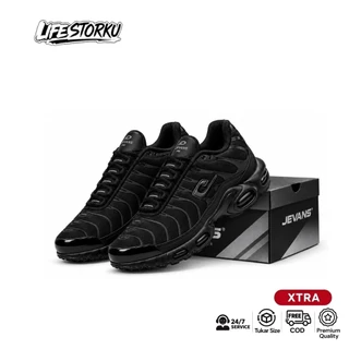 Sepatu Hitam Polos Sneakers Pria Wanita Casual
