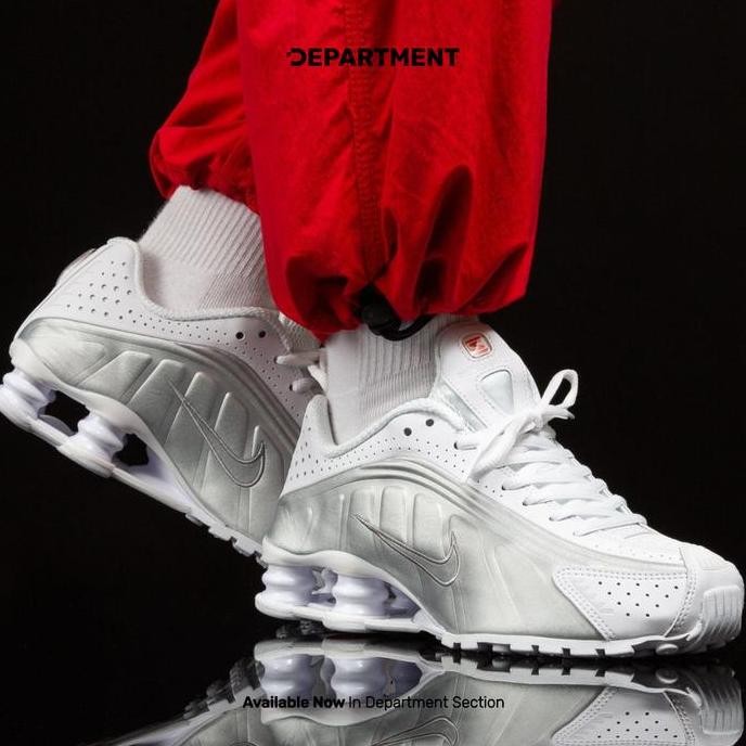 Jual Sepatu Sneakers Wanita Nike Shox R4 Ar3565101 Original | Shopee ...