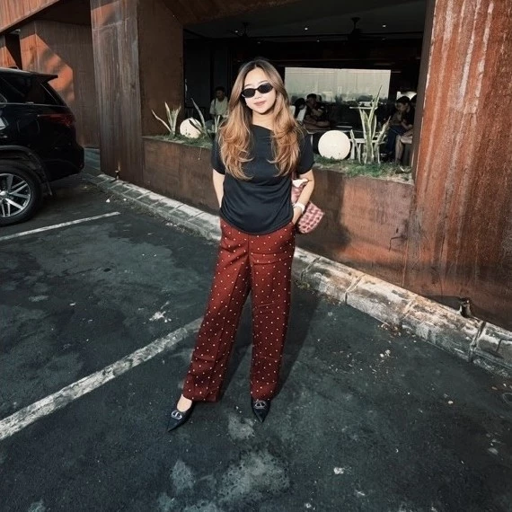 Maroon Polka Wide Leg Pants - Celana Kulot Polkadot Maroon Highwaist 2