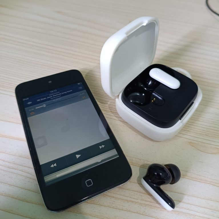 Jual ipod touch 4 32gb resmi ibox bluetooth | Shopee Indonesia