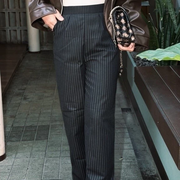 Celana Highwaist Pinstripe Trousers Hitam / Celana Kulot Panjang Garis Salur Wanita Premium / nyaman dipakai, model haighwaist 3