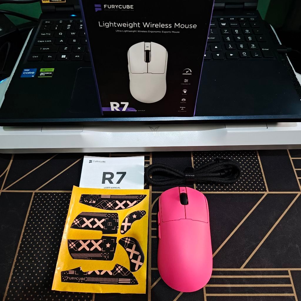 Jual FURYCUBE R7 PAW3311 Wireless Mouse Huanyu Switch Mechanical Micro ...