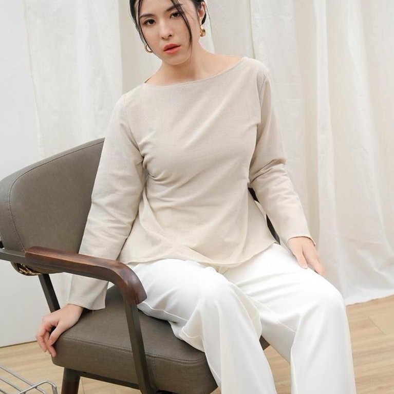 DEEPNY - Still Long Sleeve Top | Atasan Blouse Wanita
