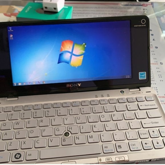 Jual Notebook Pocket Sony Vaio VGN-P15G Processor intel Atom Z530 ...