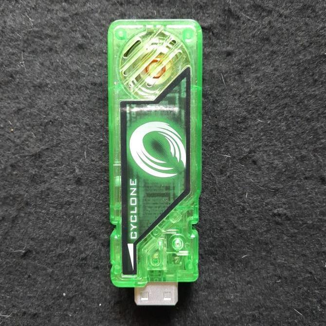 Jual DX Gaia Memory Cyclone Kamen Rider W Double by Bandai | Shopee ...