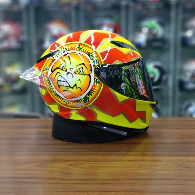 agv pista gp r sun and moon RR Soleluna Carbon Limited Edition Helmet – Republic Rider also due to the innovative profile of the rear PRO Spoiler AGV Pista GP RR Soleluna