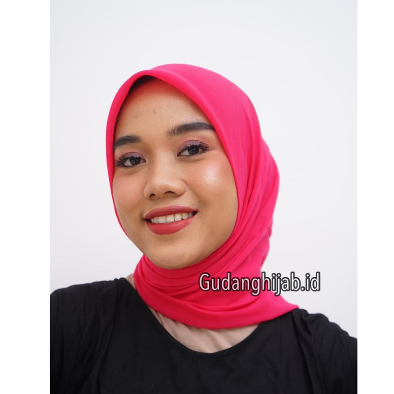 Jual Hijab Segiempat Bella Fushia Bella Pink Fanta Hijab Bella Square ...