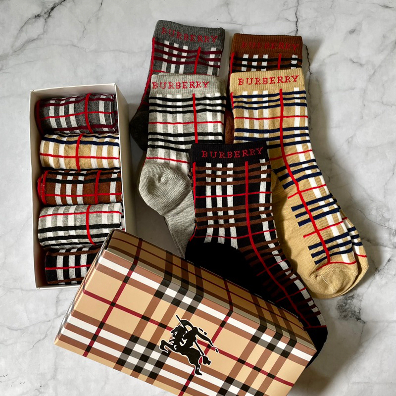 Burberry shop socks amazon