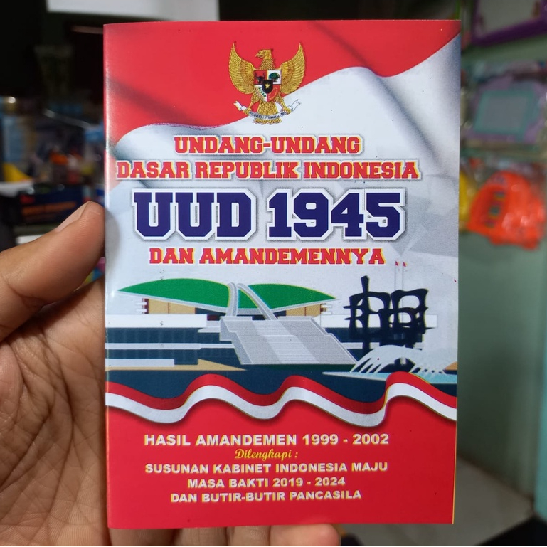 Jual Buku UUD 1945 Kecil Mini Simple Saku - UUD 45 Dan Amandemen ...