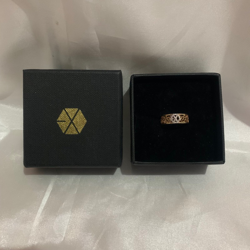 Jual EXO Elyxion Ring Global Package Gold ( Limited ) | Shopee Indonesia