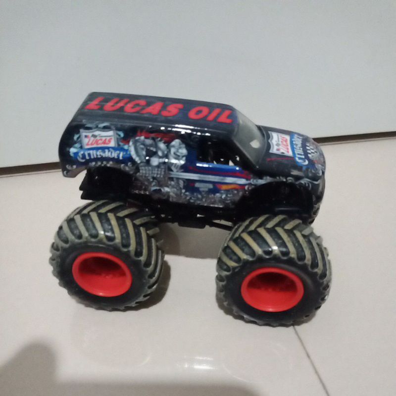 Jual crusader monster jam lucas oil loose | Shopee Indonesia