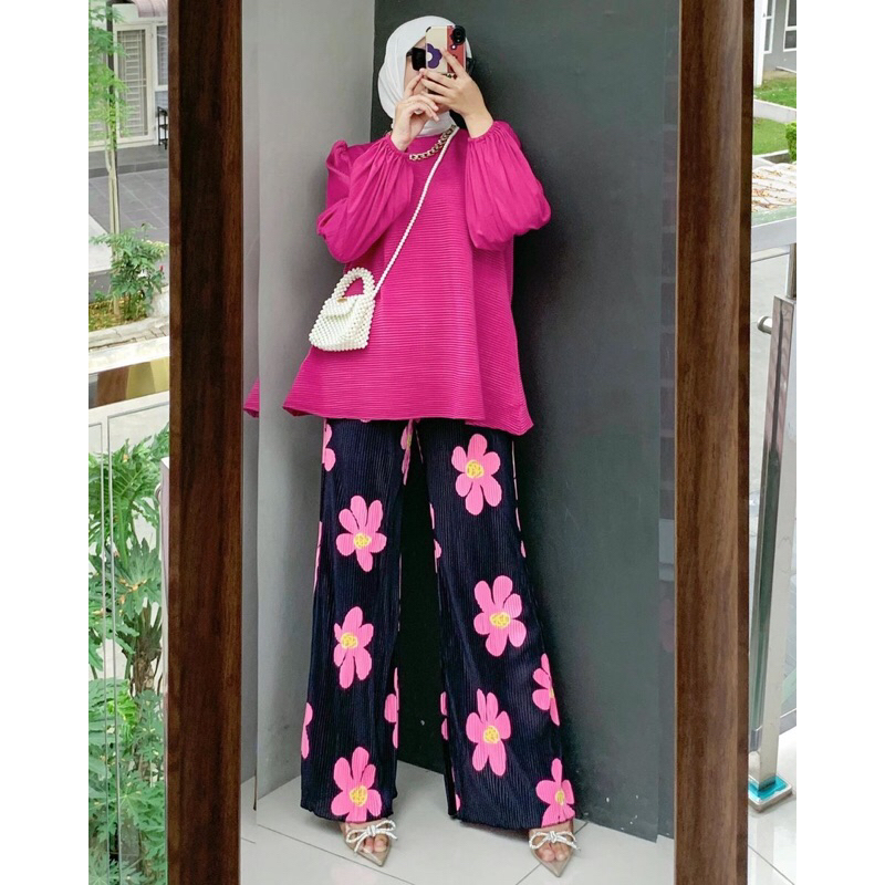 Jual WR5690 CELANA CUTBRAY WANITA MODEL KEKINIAN BAHAN PLEATS PREMIUM