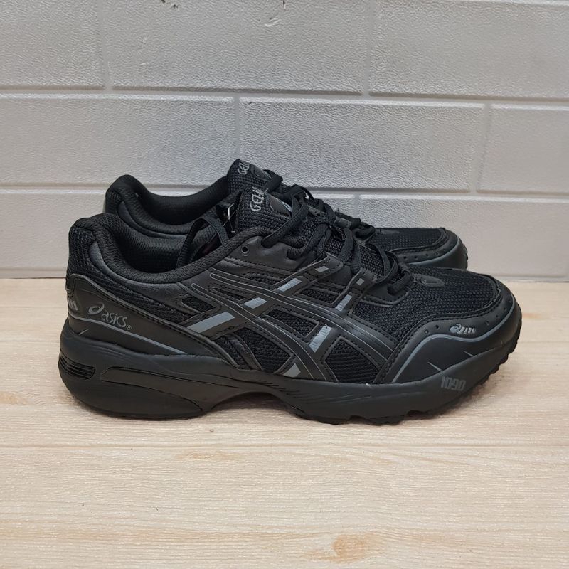 asics 1100