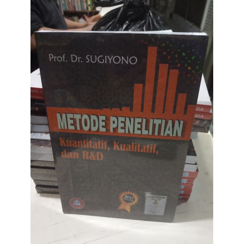 Jual Buku Metode Penelitian Kualitatif, Kuantitatif, Dan R&D | Shopee ...