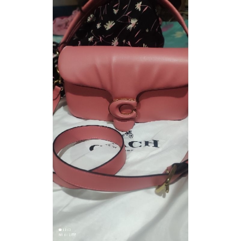 Jual preloved coach pillow,,pl coach preloved pillow tabby 26 Shopee